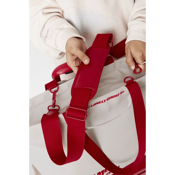 NWT Beis x The Lonely Ghost Travel Tote in Ghost White - LIMITED EDITION - Picture 4 of 12